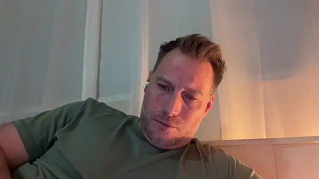 Snapshot of Christian87xxx chatting on 01/16/26, 05:28 Christian87xxx online show from 01/16/26, 05:28