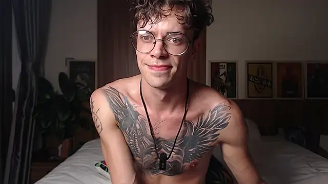 Snapshot of William_Henry_ chatting on 05/28/26, 04:15 William Henry online show from 05/28/26, 04:15