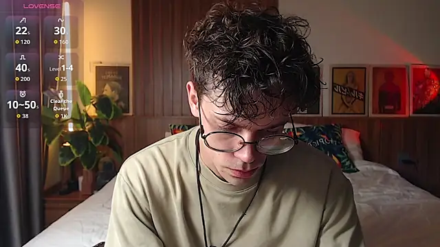 Snapshot of William_Henry_ chatting on 06/05/26, 10:32 William Henry online show from 06/05/26, 10:32