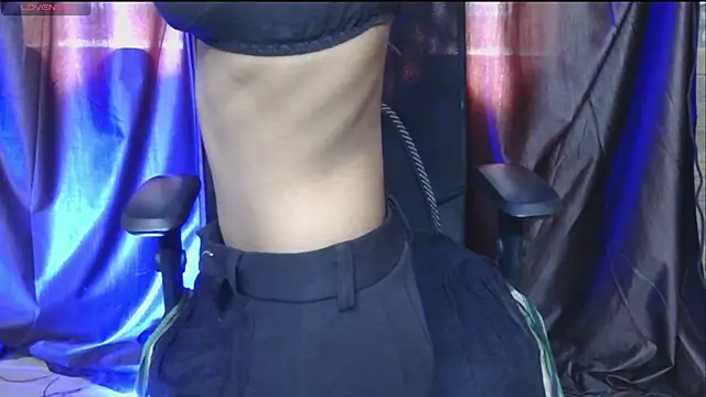 Snapshot of wow-simran chatting on 11/03/25, 04:47 wow-simran online show from 11/03/25, 04:47