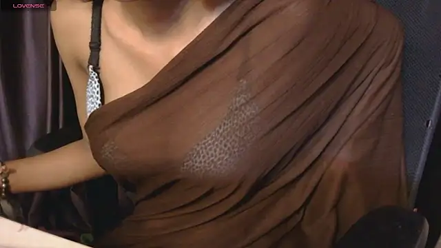 Snapshot of wow-simran chatting on 03/05/26, 06:37 wow-simran online show from 03/05/26, 06:37