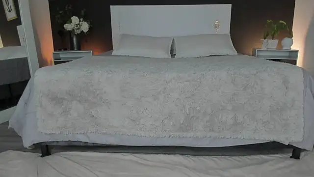 AlannaRussell  online show from 07/18/26, 08:34