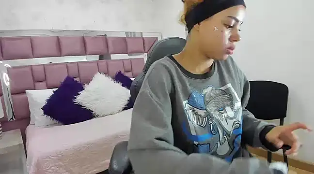 tamararose1 online show from 03/06/25, 09:36
