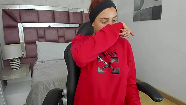 tamararose1 online show from 03/19/25, 12:45