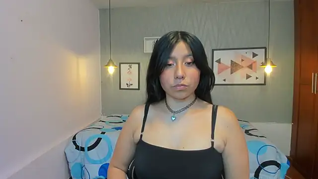 Nohemi louse online show from 03/12/25, 07:28