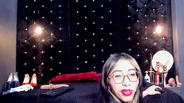 Mara Gonzalez online show from 07/28/26, 12:48