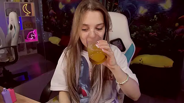 kaisajenner online show from 07/03/26, 10:27