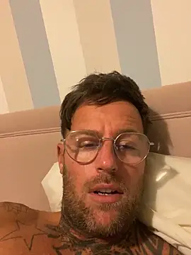 Jamesdeanmcqueen online show from 01/29/25, 07:11