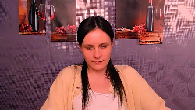 ValeriaHeart  online show from 02/05/25, 10:30