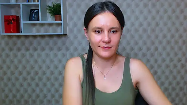 Snapshot of ValeriaHeart_ chatting on 12/05/25, 02:58 ValeriaHeart online show from 12/05/25, 02:58