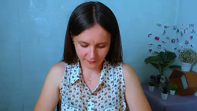 ValeriaHeart  online show from 06/18/26, 01:26