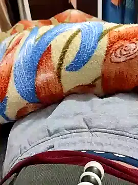 Hot funky boy online show from 02/06/25, 08:34