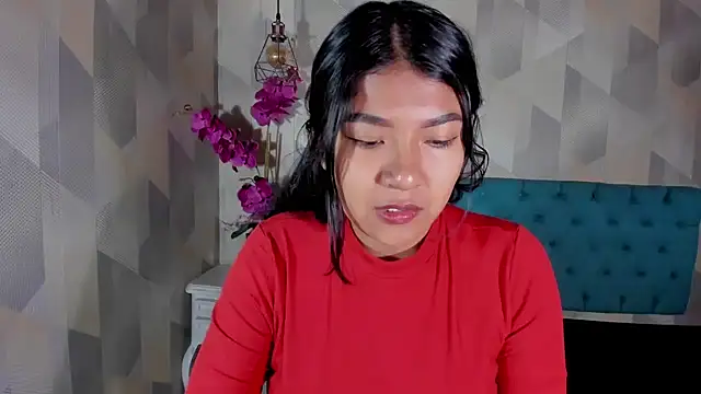 Snapshot of ScarletKray chatting on 10/22/25, 02:56 ScarletKray online show from 10/22/25, 02:56