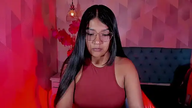 Snapshot of ScarletKray chatting on 10/26/25, 10:58 ScarletKray online show from 10/26/25, 10:58