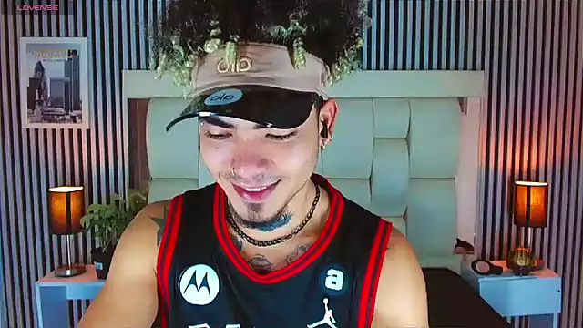 LihanJor 23 online show from 10/25/25, 12:56