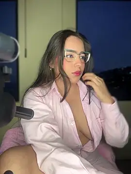 megan cl online show from 12/02/25, 11:23