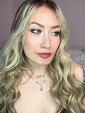 Lally Valencia   online show from 02/18/25, 07:10