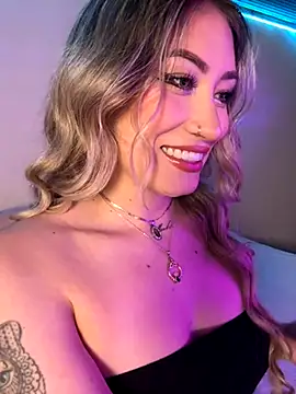 Lally Valencia   online show from 10/03/25, 02:41