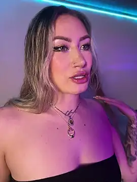 Lally Valencia   online show from 10/25/25, 06:10