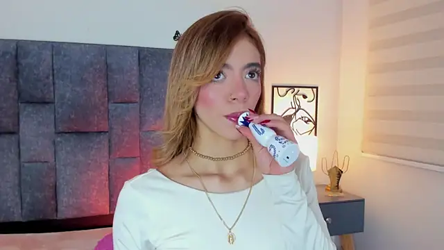 Violetta Ficher online show from 06/03/26, 02:58