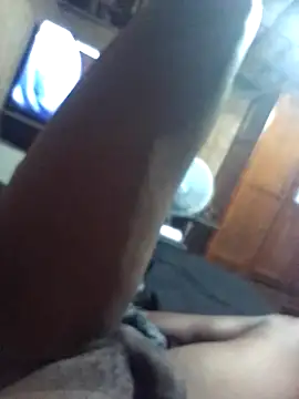 Snapshot of luisfff2020 chatting on 10/01/25, 01:33 luisfff2020 online show from 10/01/25, 01:33