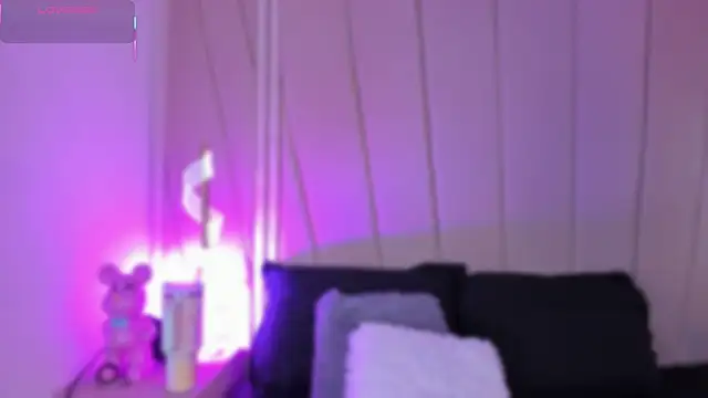 Nikki vega online show from 02/25/25, 08:03