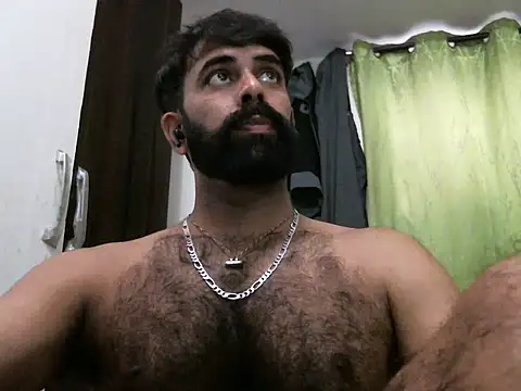 Snapshot of indianhairybull chatting on 03/10/25, 04:49 indianhairybull online show from 03/10/25, 04:49