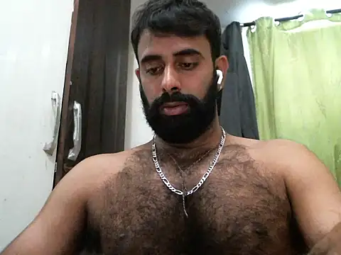 Snapshot of indianhairybull chatting on 09/20/25, 04:46 indianhairybull online show from 09/20/25, 04:46