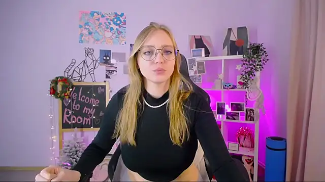 VeronicaAndersen online show from 02/07/25, 09:04