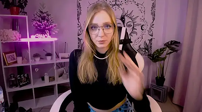 VeronicaAndersen online show from 02/15/25, 04:45