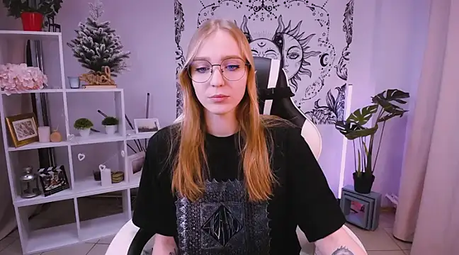 VeronicaAndersen online show from 02/16/25, 12:21