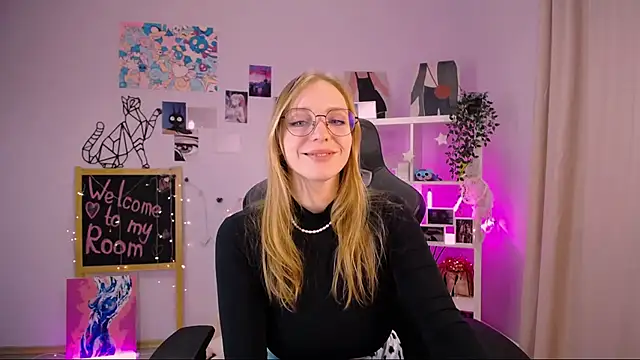 VeronicaAndersen online show from 02/24/25, 02:04