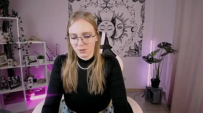 VeronicaAndersen online show from 02/28/25, 05:26