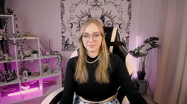 VeronicaAndersen online show from 03/03/25, 06:22