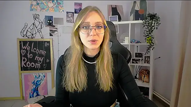 VeronicaAndersen online show from 03/16/25, 05:28