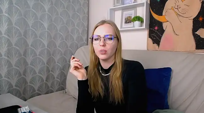 VeronicaAndersen online show from 03/18/25, 12:38