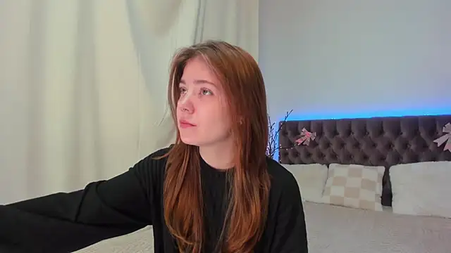 Ella Mayers online show from 02/28/25, 09:12