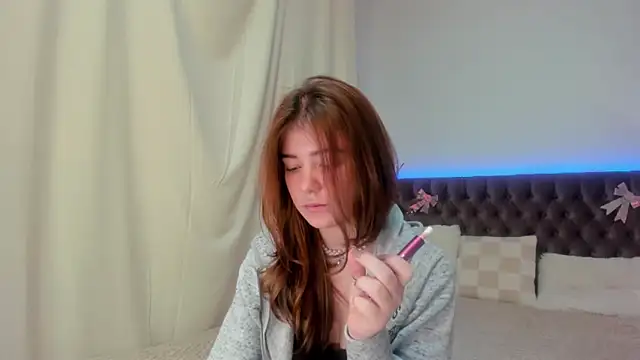 Ella Mayers online show from 03/01/25, 09:37