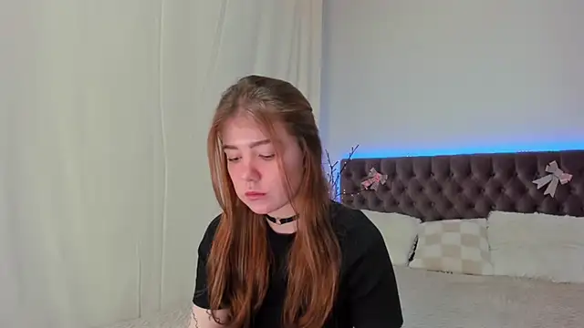 Ella Mayers online show from 03/08/25, 12:33