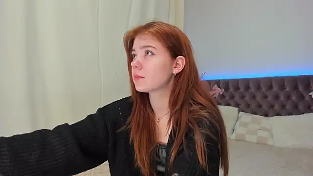 Ella Mayers online show from 03/20/25, 09:13