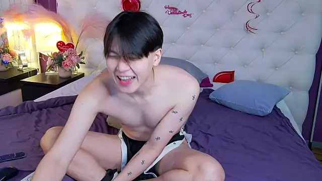 Snapshot of just_gay_ chatting on 02/16/25, 01:27 just gay  online show from 02/16/25, 01:27