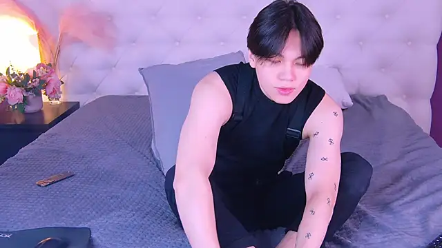 Snapshot of just_gay_ chatting on 03/15/25, 01:18 just gay  online show from 03/15/25, 01:18