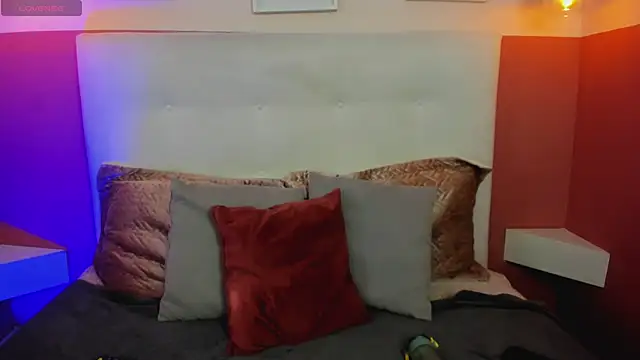 kattarina  online show from 02/28/25, 12:42