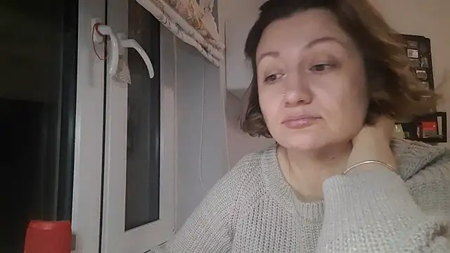 Snapshot of SusanHampton chatting on 02/04/25, 02:39 SusanHampton online show from 02/04/25, 02:39