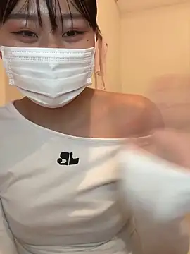 Snapshot of Rara__oo chatting on 02/21/25, 07:23 Rara oo online show from 02/21/25, 07:23