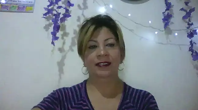 Snapshot of xxsexycutexxx chatting on 02/18/25, 02:59 xxsexycutexxx online show from 02/18/25, 02:59