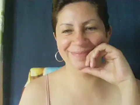 Snapshot of xxsexycutexxx chatting on 03/19/25, 02:35 xxsexycutexxx online show from 03/19/25, 02:35