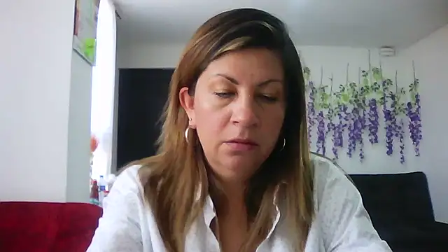 xxsexycutexxx online show from 10/15/25, 07:36