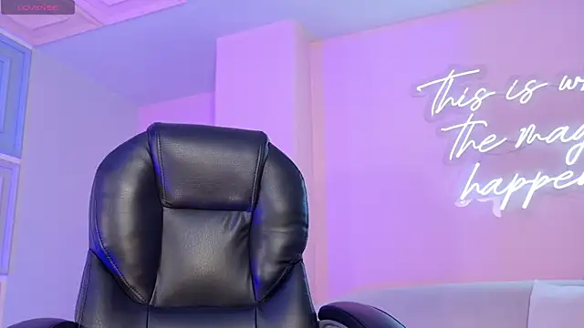 AmaiaHaywood online show from 11/12/25, 05:19