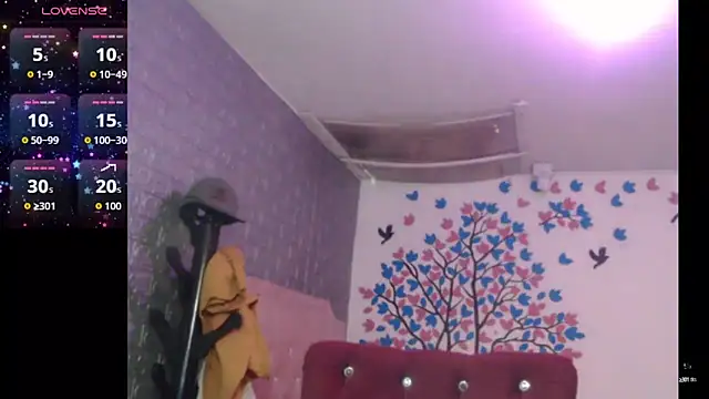 AngelaTurizo online show from 09/27/25, 09:31